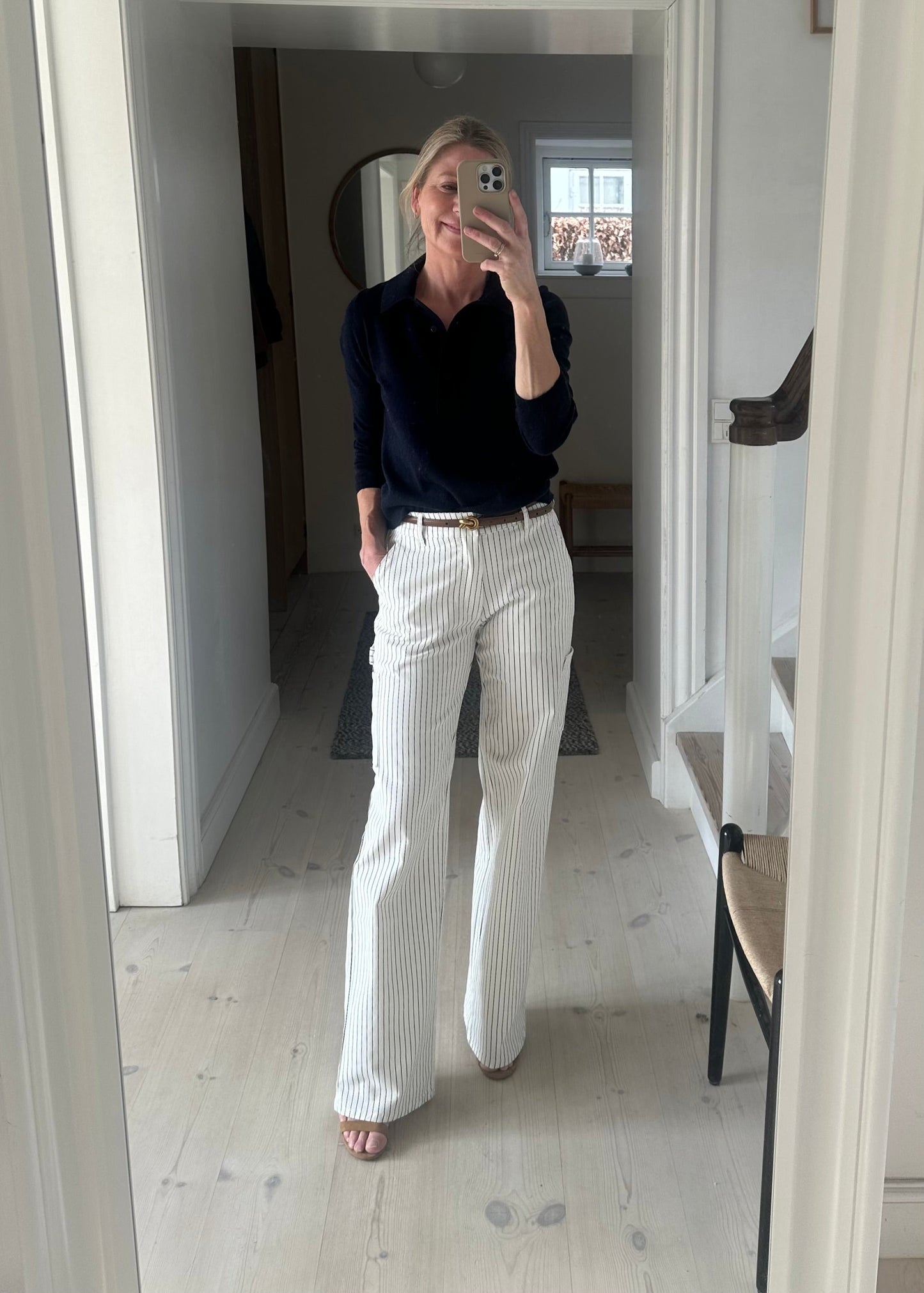 Spodnie Sofie Schnoor Gittesw w kolorze kremowym w paski