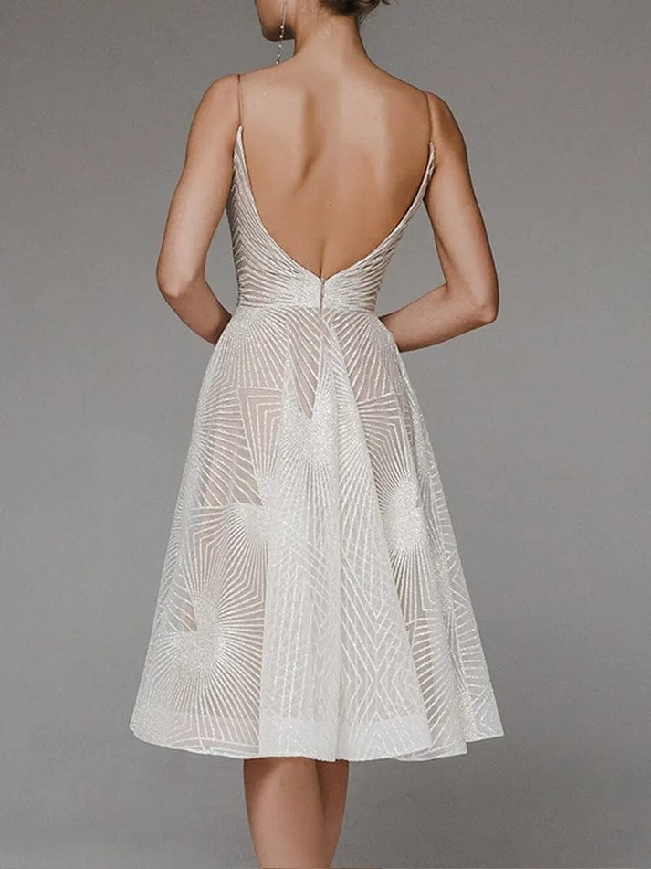 Lucy | Elegancka sukienka z odkrytymi plecami