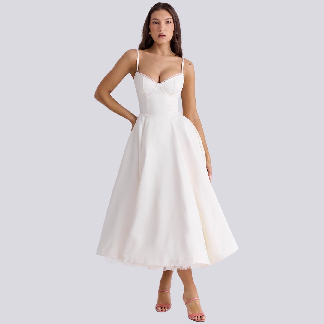 Kira | Elegancka sukienka maxi w kształcie litery A z dekoltem w kształcie litery V