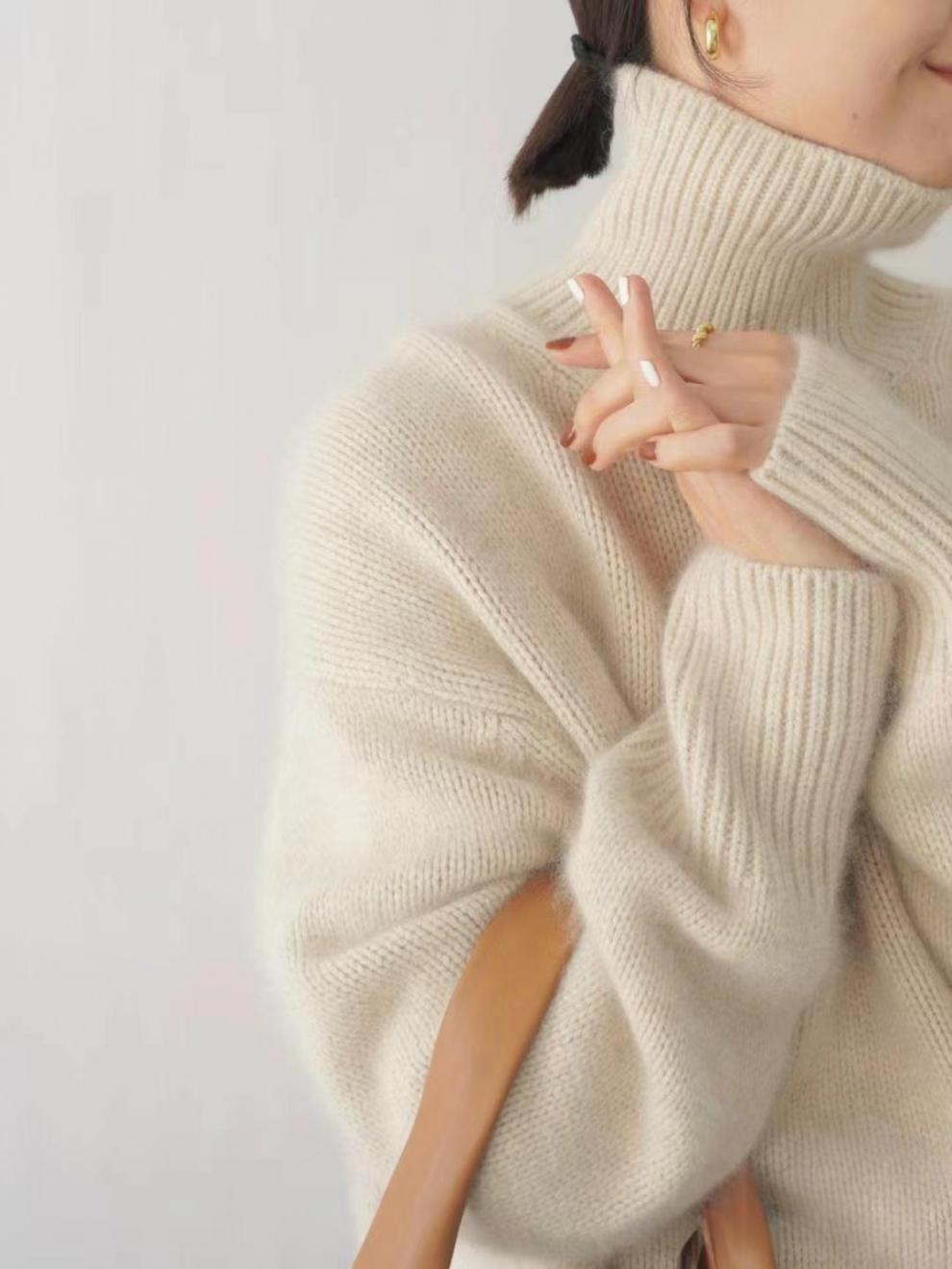 Lara™ | Kaszmirowy sweter z golfem
