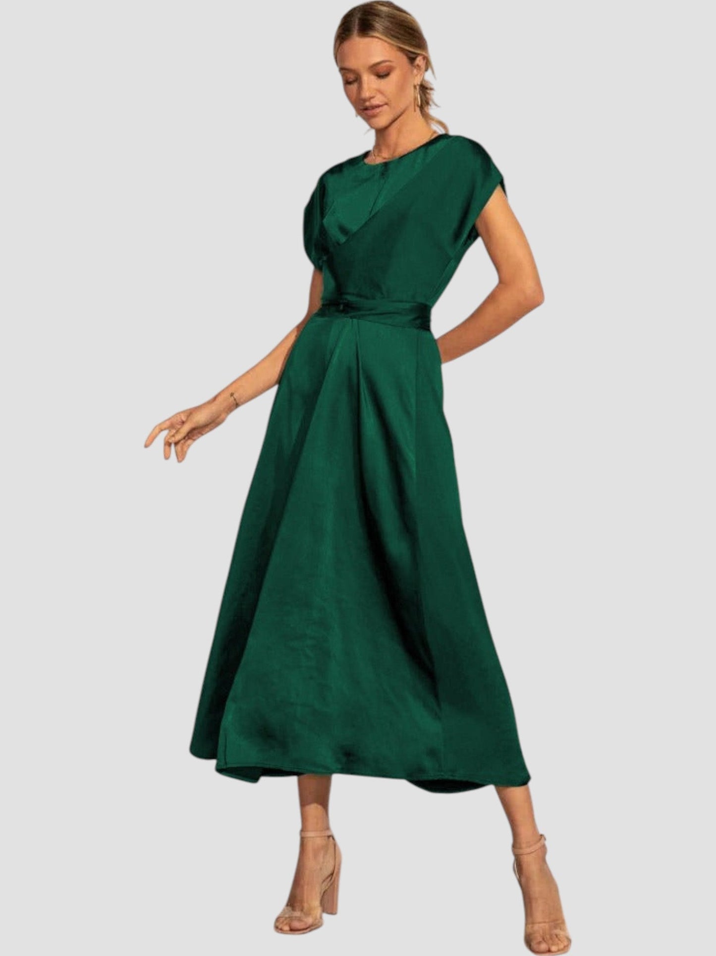Klara | Elegancka sukienka o średniej długości